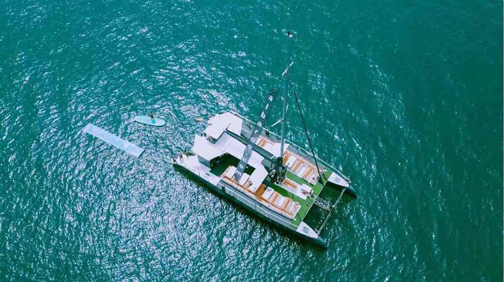 Experiencia en catamarán en Cádiz