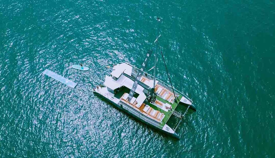 Experiencia en catamarán en Cádiz