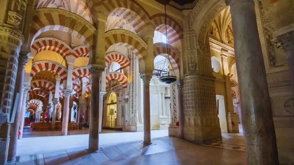 La mezquita de córdoba por dentro