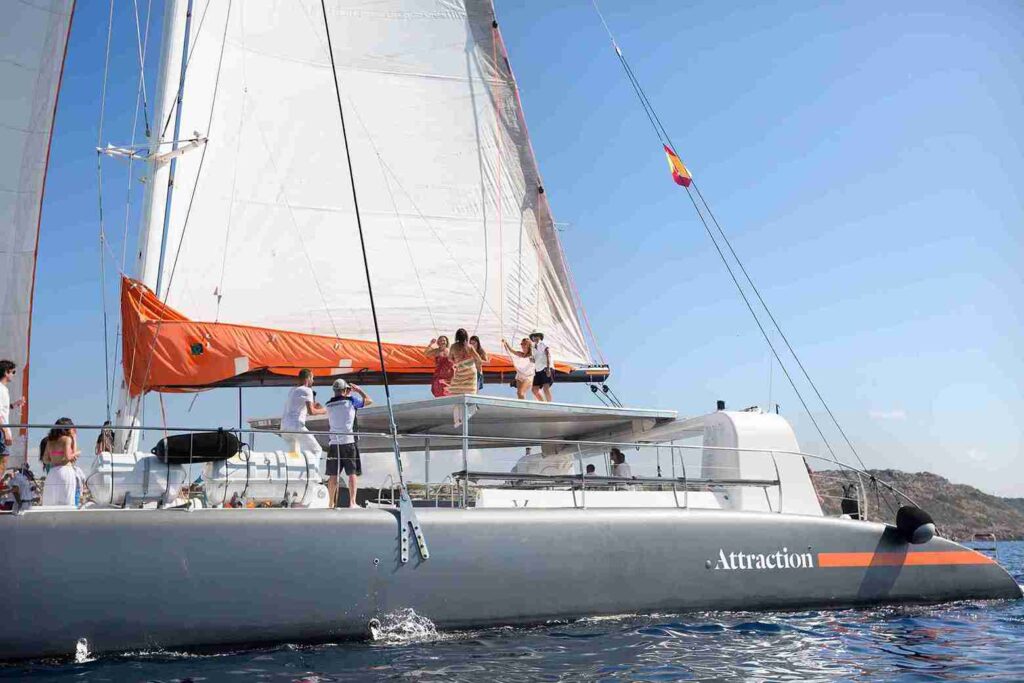 Catamarán por la isla Mallorca