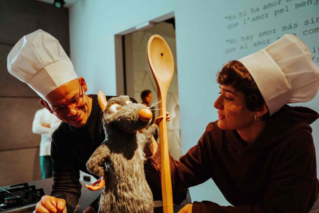 Estatua de cera hiper-realista de Remi de Ratatuille